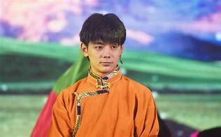 口碑渐增球员逐渐走红，成为焦点人物的简单介绍