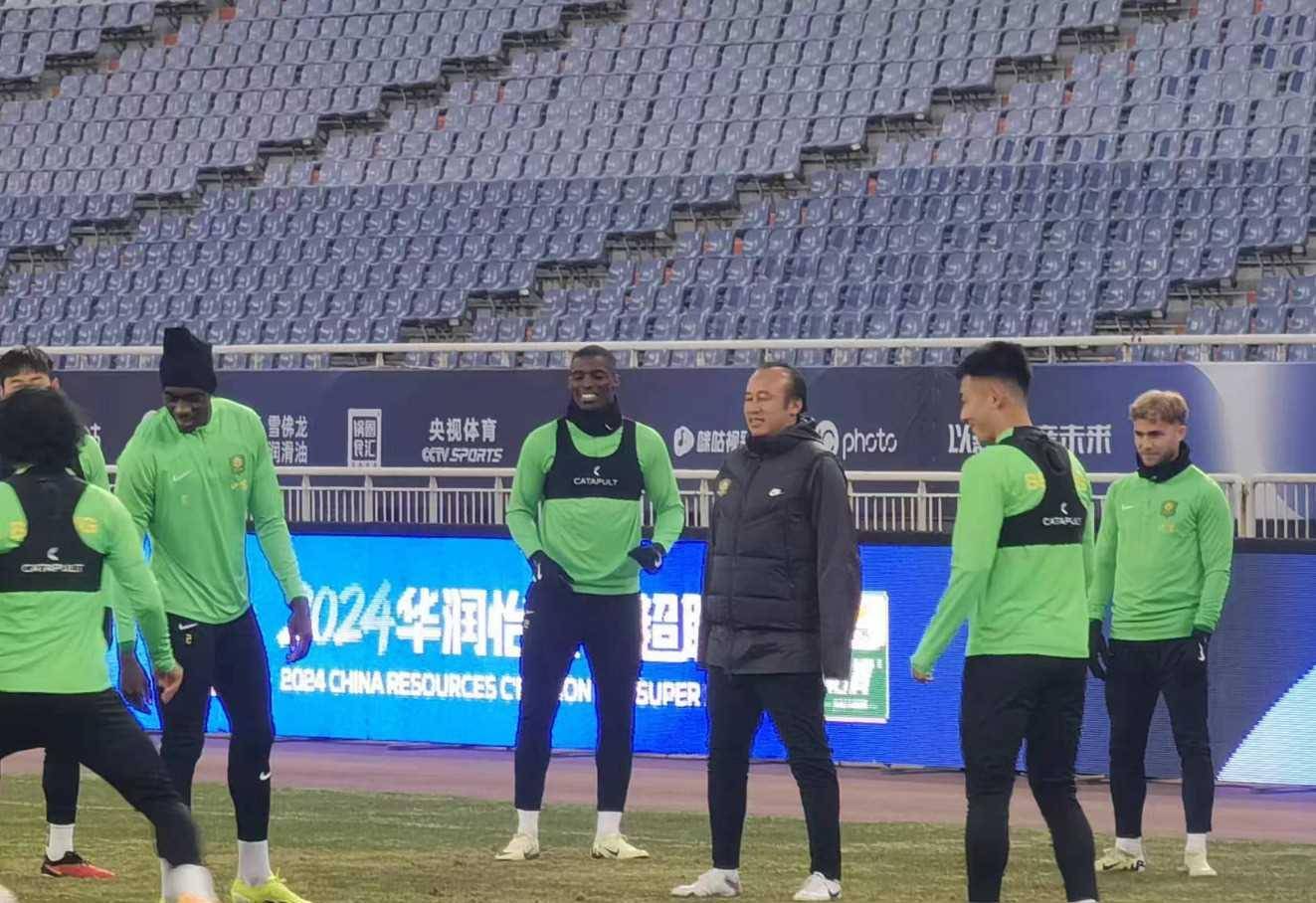 国安客场奋力争胜，获得宝贵分数，保持势头的简单介绍
