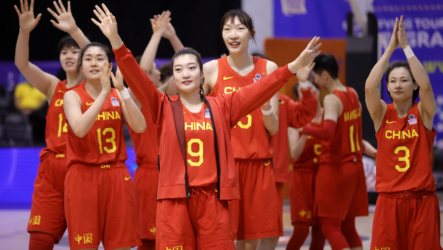 瑞士女篮惊艳登场击败对手