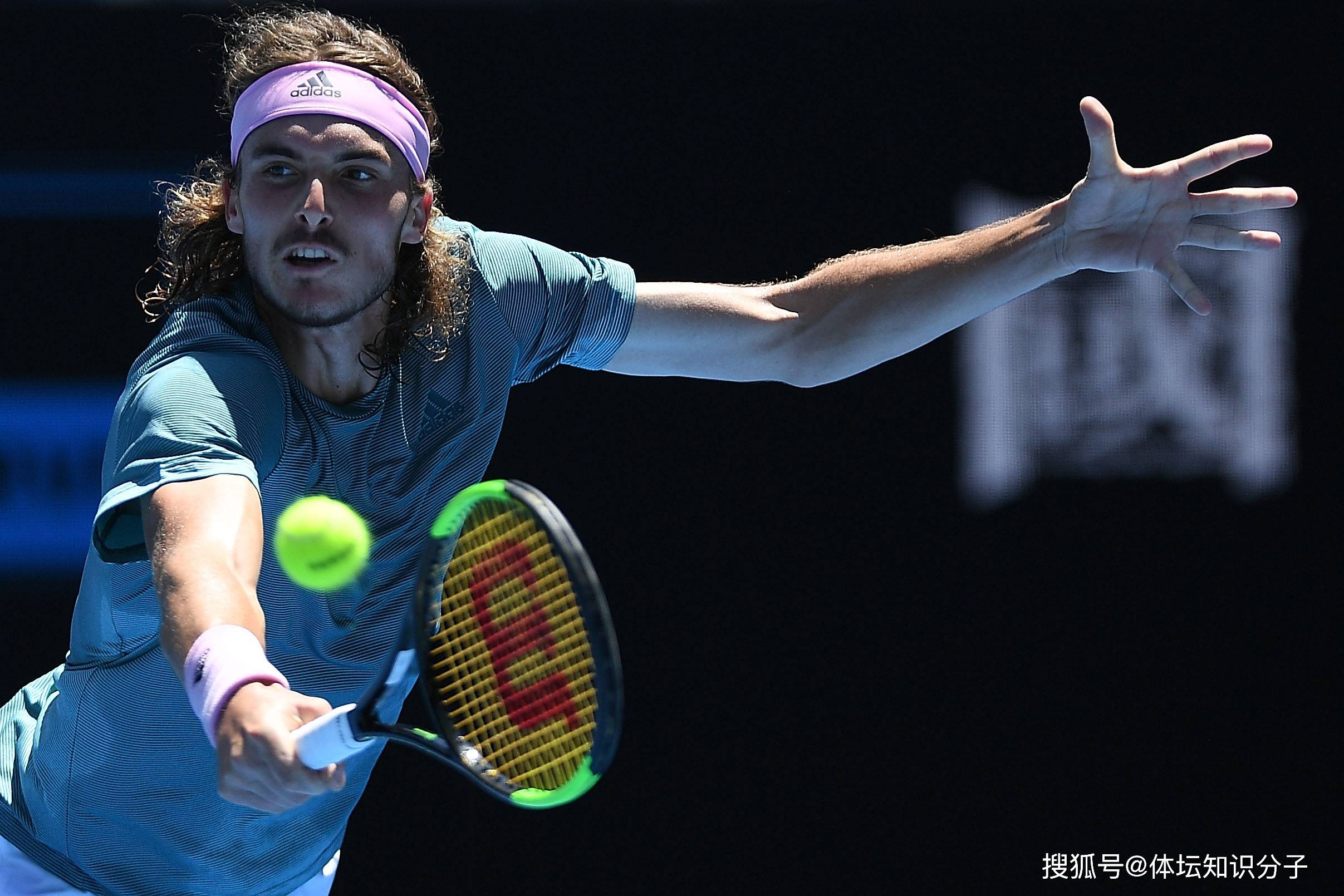 西班牙网球队血洗德国网球队，西西帕斯制霸全场的简单介绍
