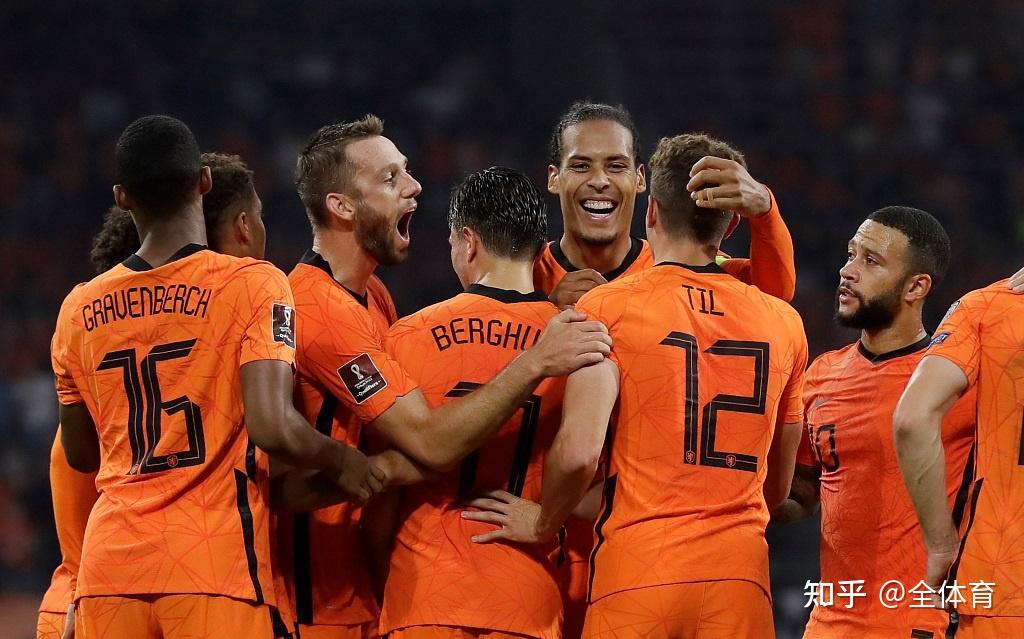 荷兰绝杀乌拉圭，博格巴2送出助攻