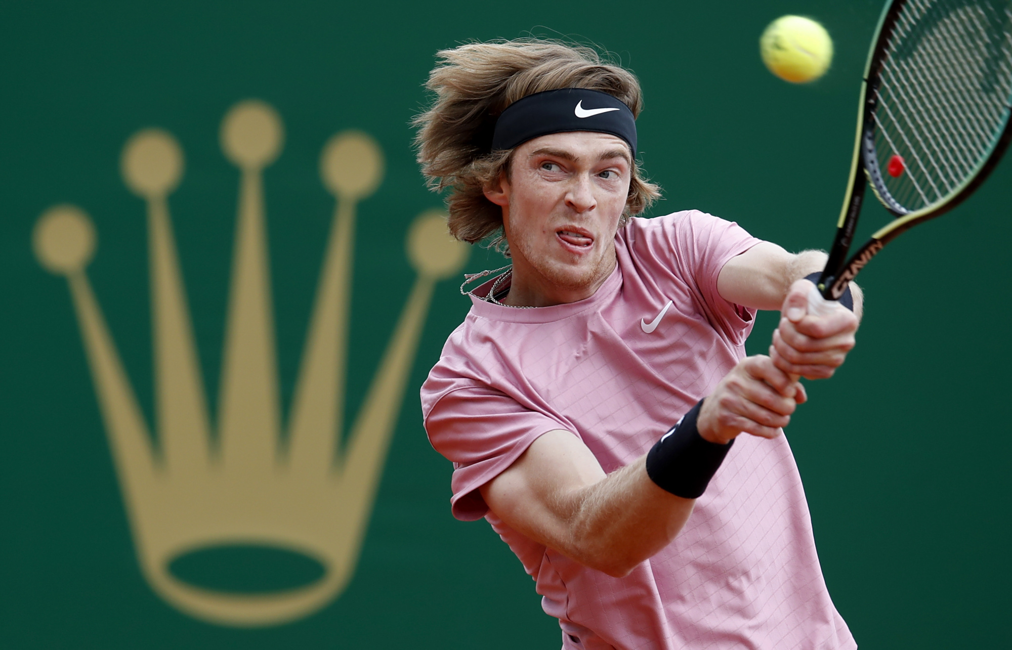 戴维斯杯险胜蒙特卡洛大师赛，西西帕斯状态火热