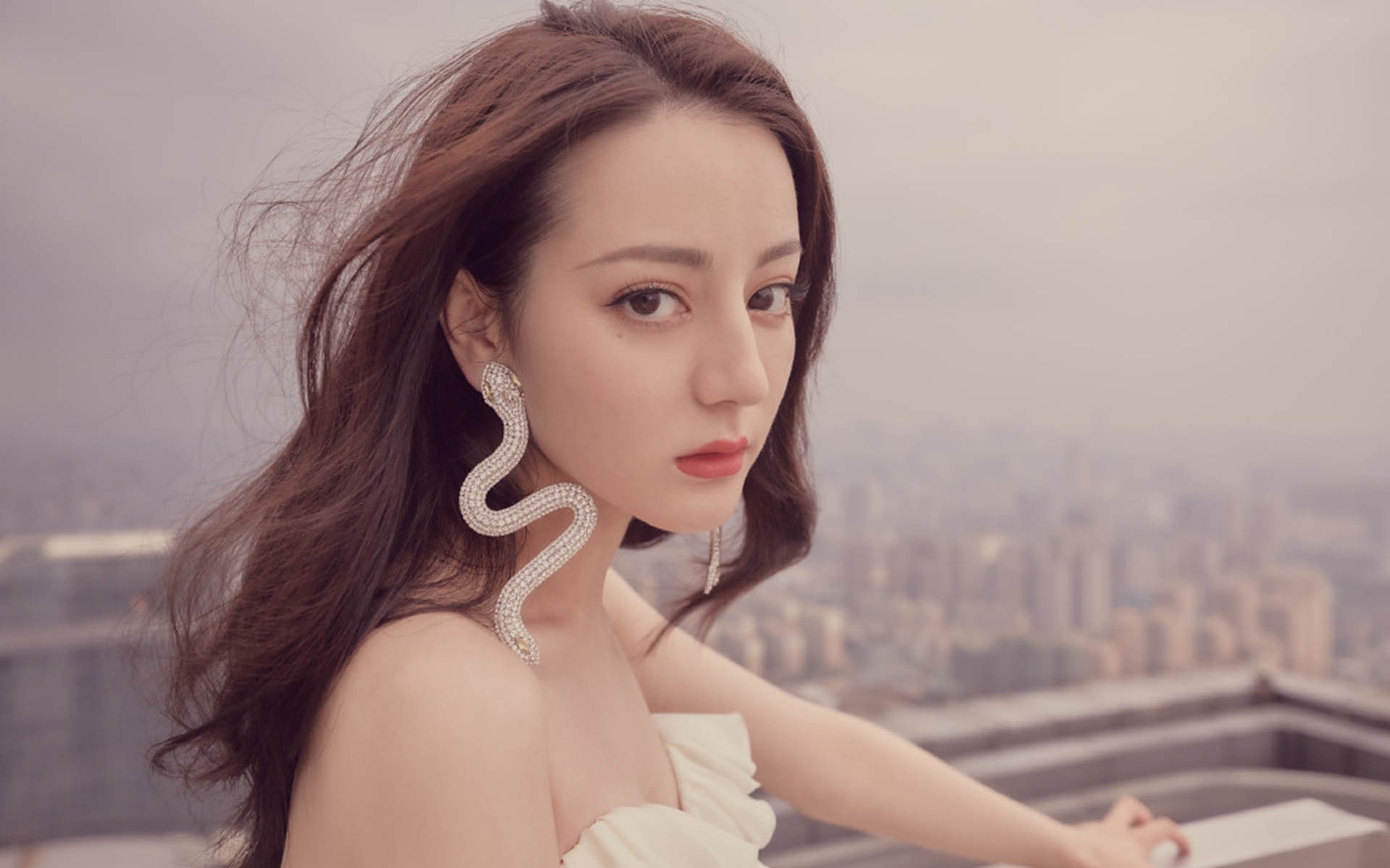 铁骑踏碎悬念,王座静待主宰,两种统治力,一个篮球新时代