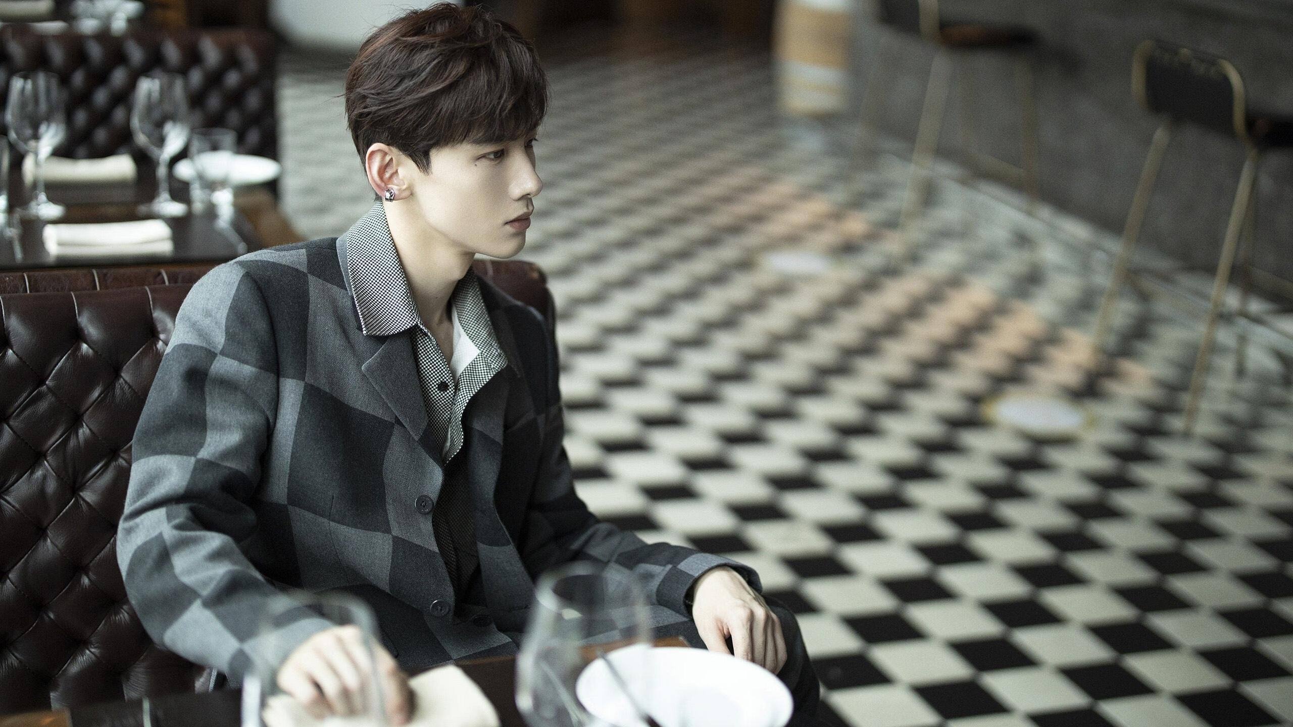 绝境重生！小贾伦-杰克逊率掘金上演20分惊天逆转，力克深圳队